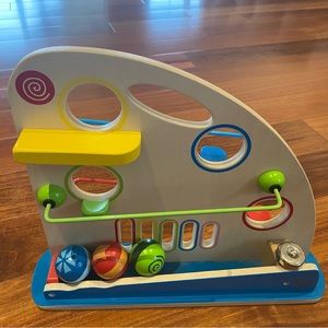 Hape roller derby toy